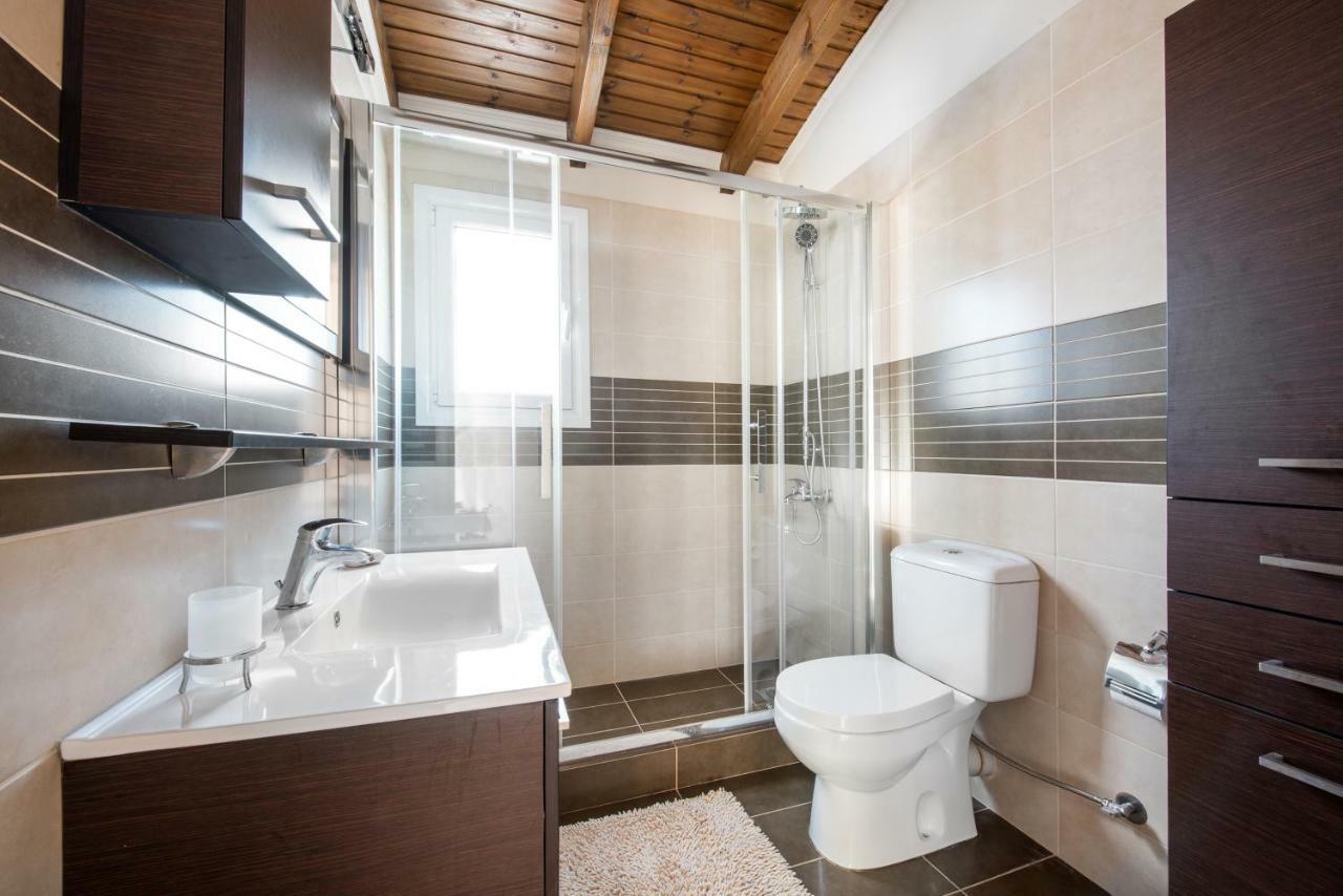 Top Floor Modern Studio In Central Koropi Apartment Exterior foto
